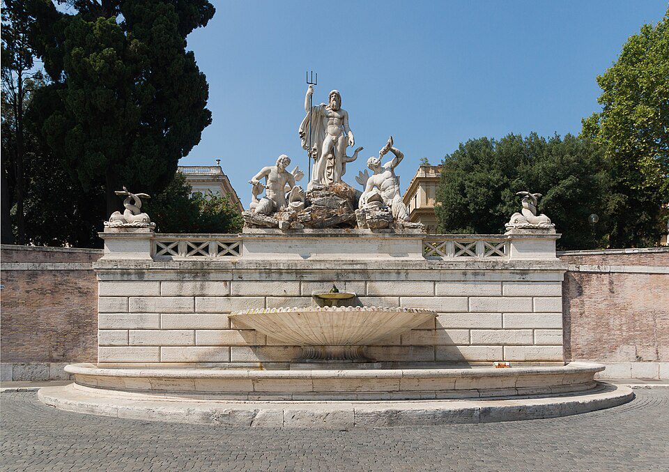 Fontana del Nettuno na Piazza del Popolo com estátua de Netuno segurando tridente e figuras mitológicas, Roma, Itália